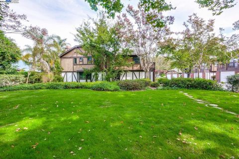 A home in Union City