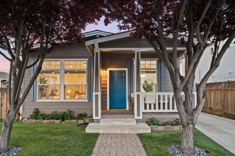 Photo of 458 Laswell Avenue, San Jose, CA 95128 (MLS # ML82036136)