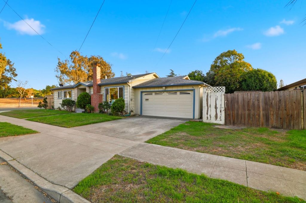 Photo of 6875 Normandy Drive, Newark, CA 94560 (MLS # ML82026438)