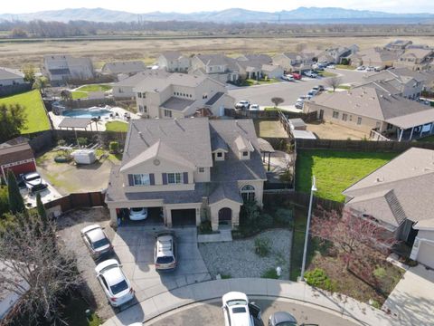 A home in Gustine