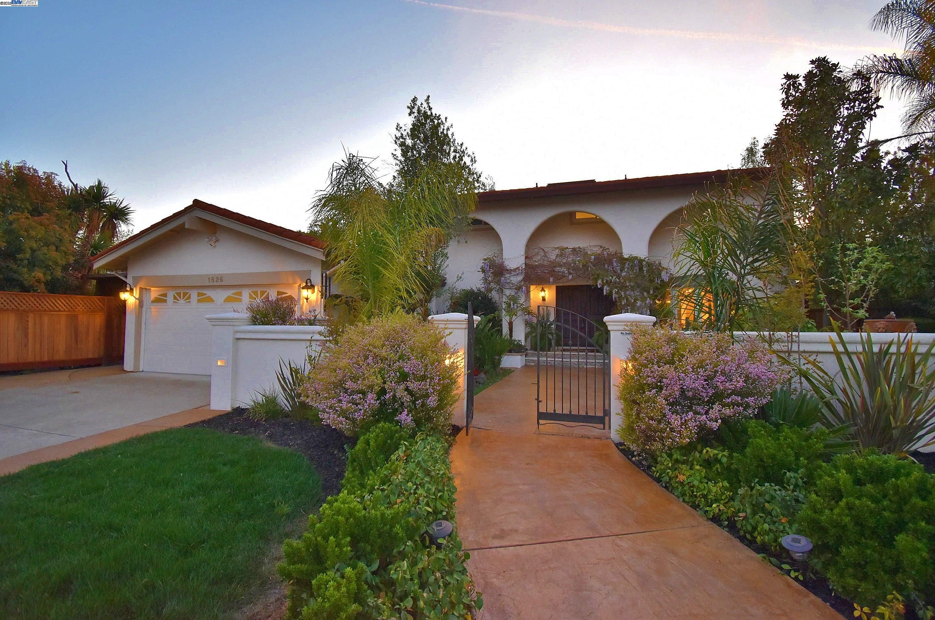 1626 Harlan Dr
