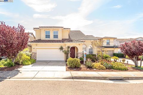 2808 Shellgate Ct Hayward CA 94545