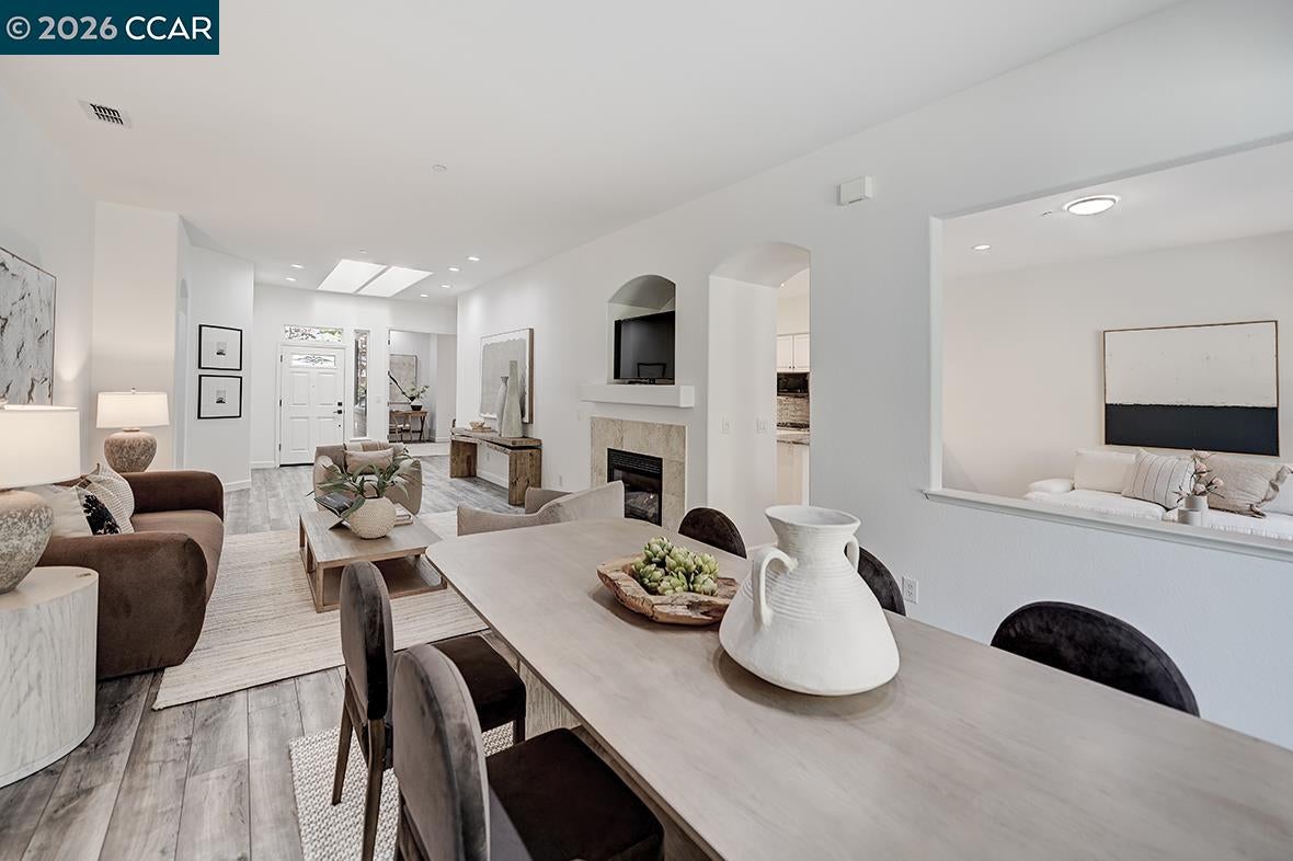 2883 Saklan Indian Dr