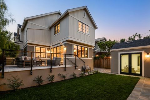 A home in Burlingame