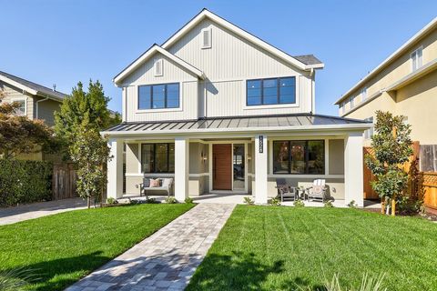 A home in Burlingame