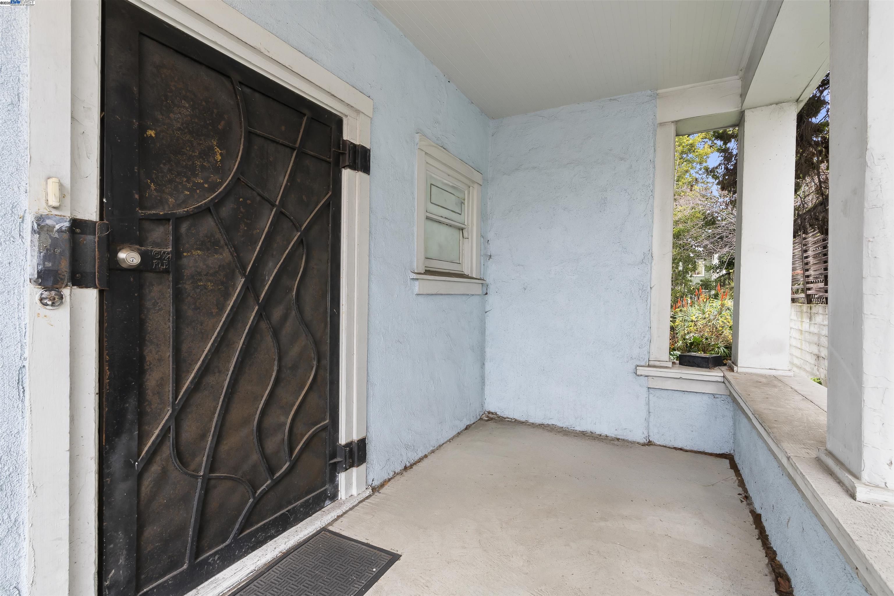 525 Oakland Ave