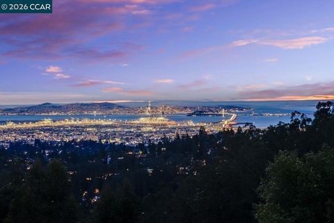 Photo of 7075 Elverton Dr, Oakland, CA 94611 (MLS # 41125470)