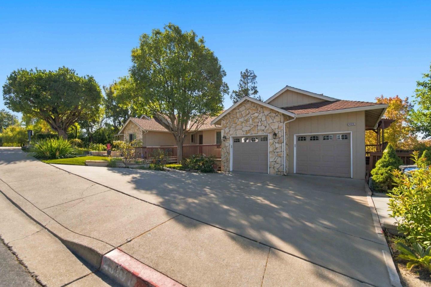 4020 Rhoda Way