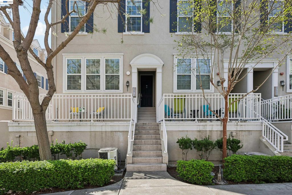 Photo of 3613 Whitworth Dr, Dublin, CA 94568 (MLS # 41129210)