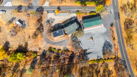 A home in La Grange