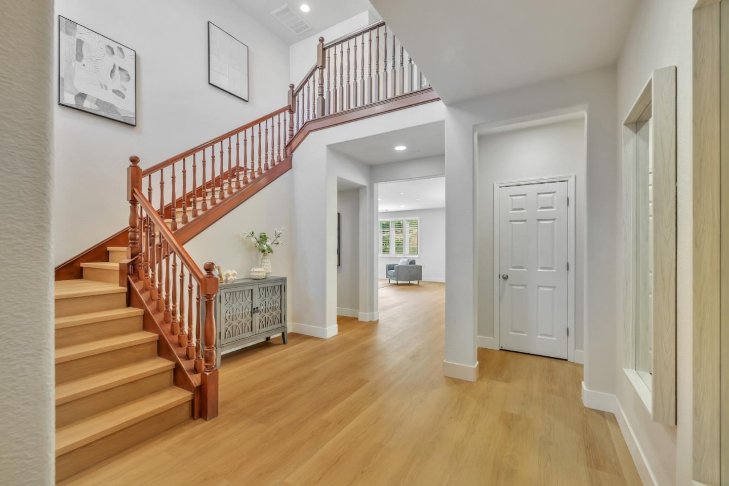 446 W San Juan Drive