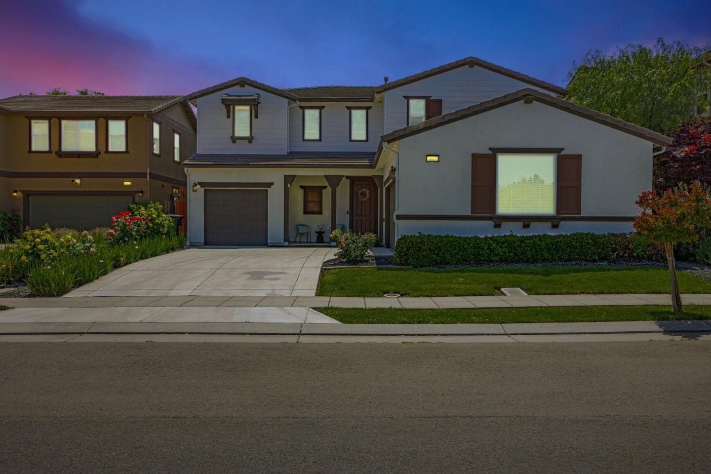 446 W San Juan Drive