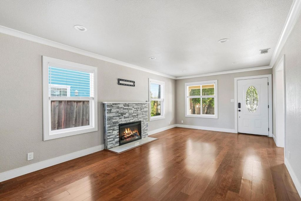 Photo of 13255 Lincoln Avenue, San Martin, CA 95046 (MLS # ML82047996)