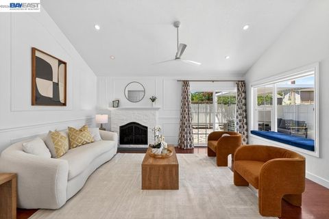 Photo of 5325 Mayten Grove Ct, San Jose, CA 95123 (MLS # 41139672)