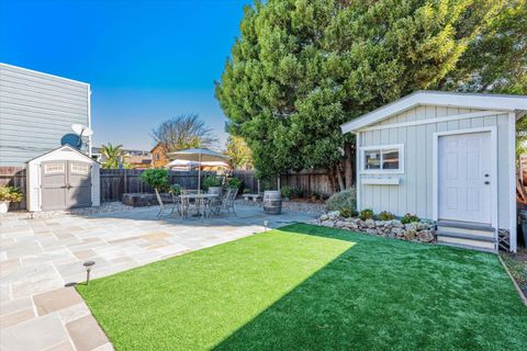 A home in San Bruno