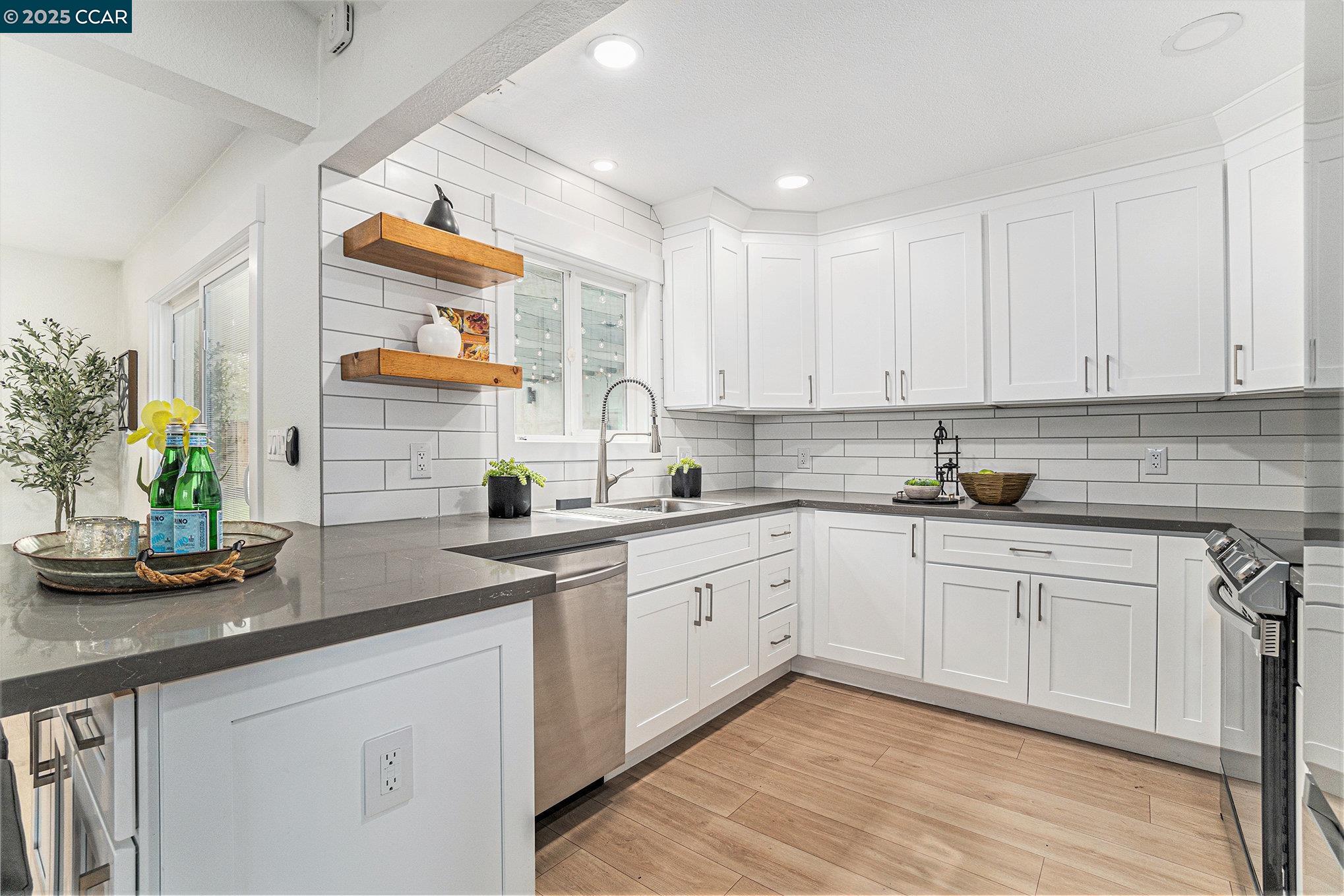 Concord, California 94519, United States, 3 Bedrooms Bedrooms, ,2 BathroomsBathrooms,Residential,Active,94589