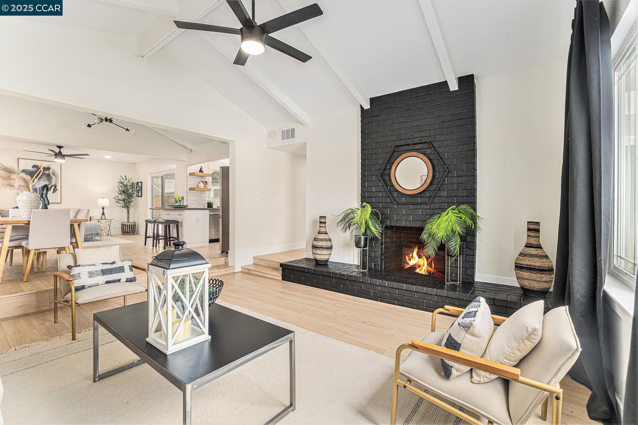 Concord, California 94519, United States, 3 Bedrooms Bedrooms, ,2 BathroomsBathrooms,Residential,Active,94589