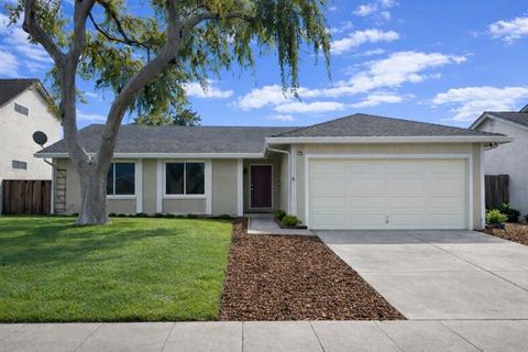 Photo of 358 CONESTOGA, San Jose, CA 95123 (MLS # ML82036648)