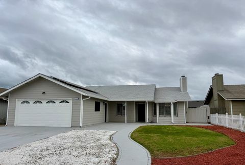 Photo of 273 Merlot Avenue, Greenfield, CA 93927 (MLS # ML82029878)