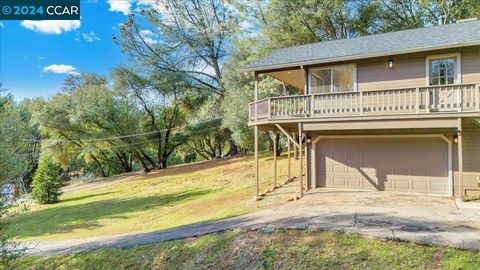 A home in Groveland