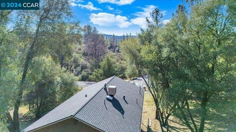 A home in Groveland