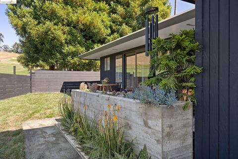 A home in El Cerrito