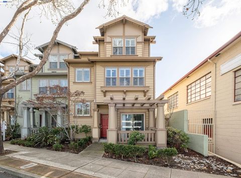 Photo of 651 Macarthur Blvd, San Leandro, CA 94577 (MLS # 41124126)