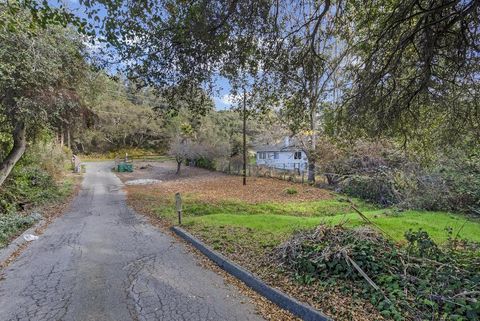 A home in Royal Oaks