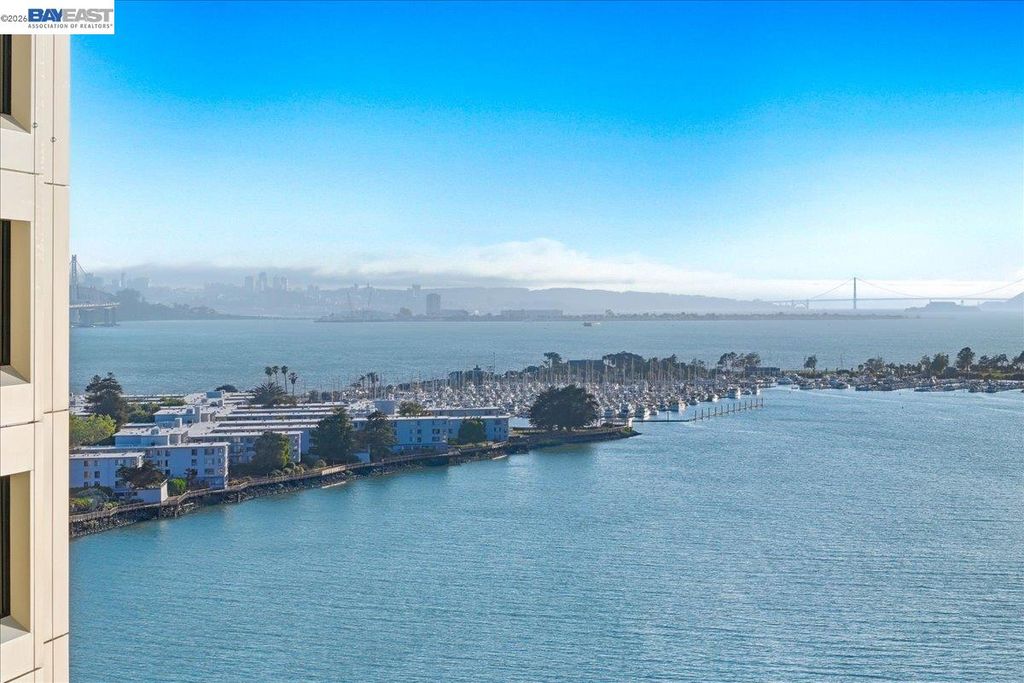 Photo of 6363 Christie Ave #1813, Emeryville, CA 94608 (MLS # 41134821)