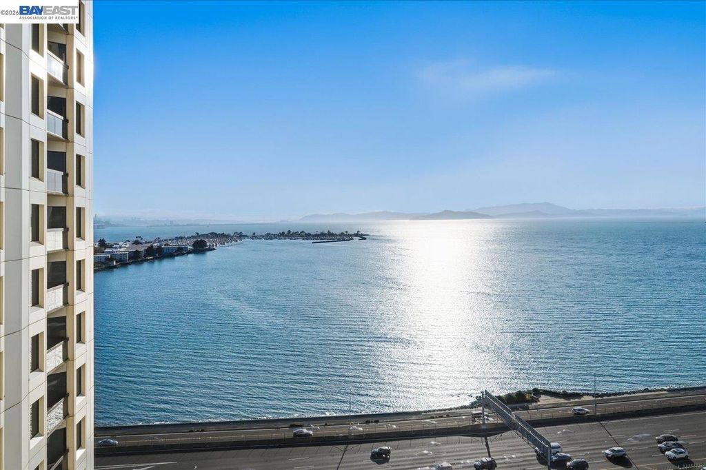 Photo of 6363 Christie Ave #1813, Emeryville, CA 94608 (MLS # 41134821)