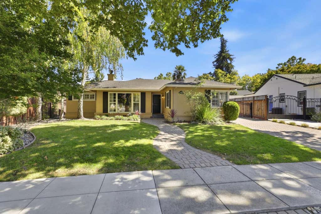 Photo of 1286 Mildred Avenue, San Jose, CA 95125 (MLS # ML82056266)