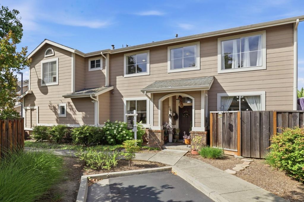 Photo of 439 Ashling Court, San Jose, CA 95136 (MLS # ML82048149)