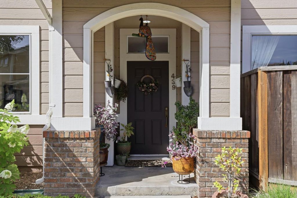 Photo of 439 Ashling Court, San Jose, CA 95136 (MLS # ML82048149)