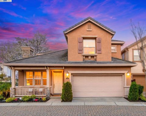 3989 Strafford Ct Dublin CA 94568