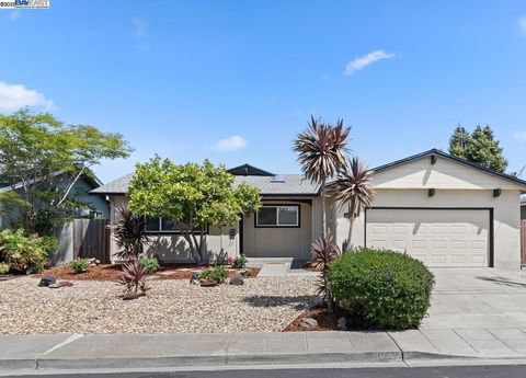6609 Spruce Ln Dublin CA 94568