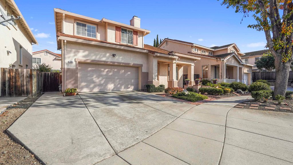 Photo of 1388 Four Oaks Rd, San Jose, CA 95131 (MLS # 41120118)