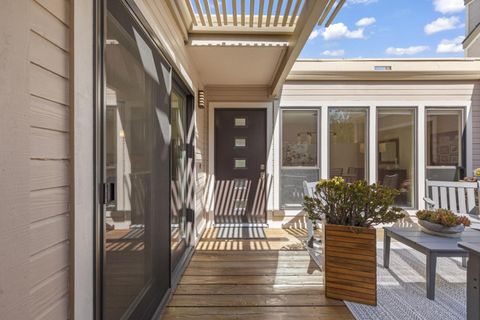 400 Mar Vista Drive Unit 5, Monterey, CA 93940 - MLS#: ML82002175