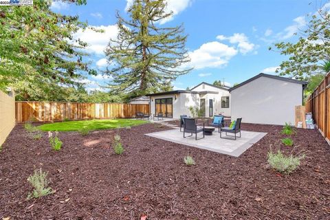 A home in Palo Alto