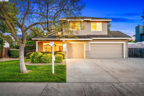 5709 Bobby Dr Livermore CA 94551