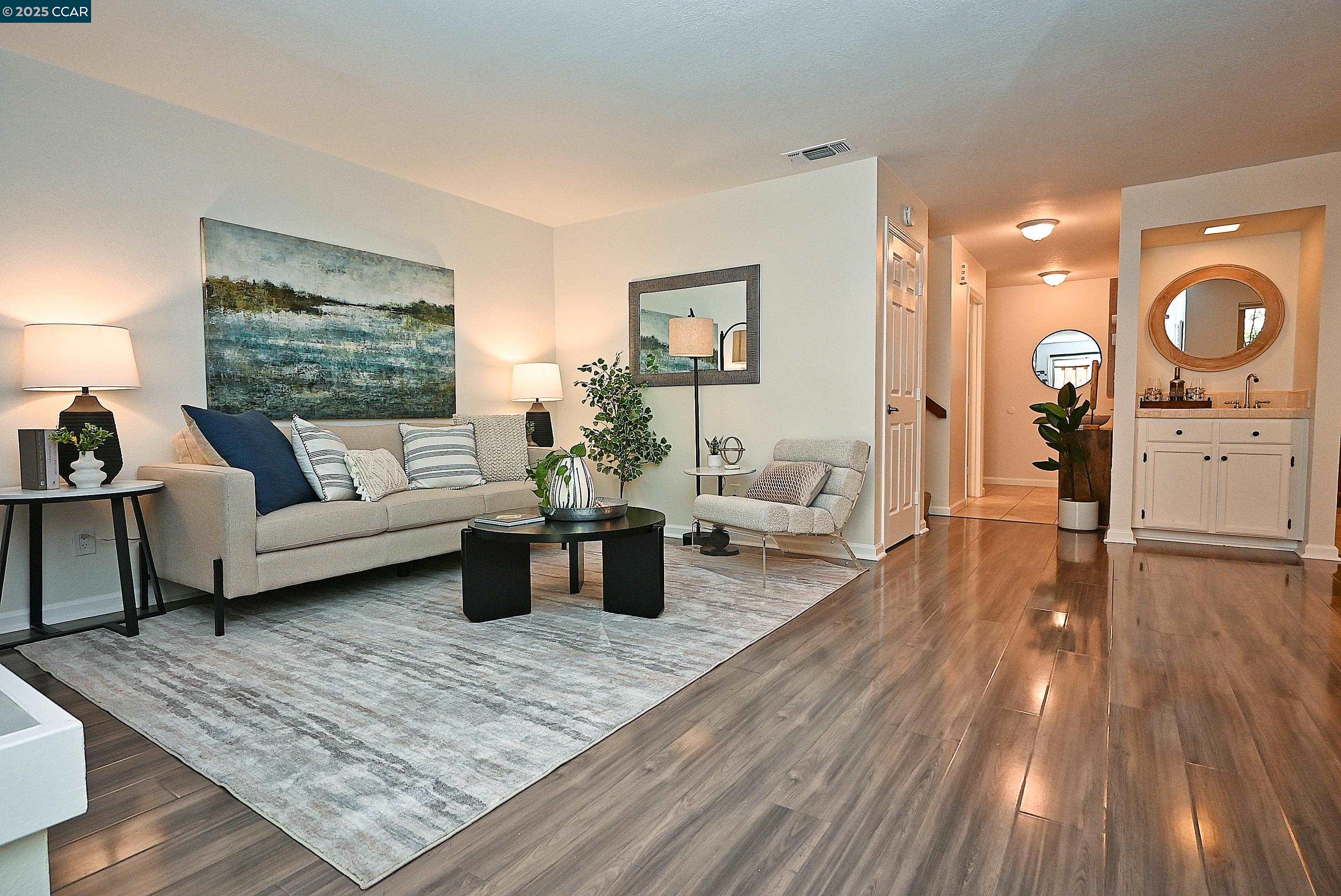 Martinez, California 94553, United States, 3 Bedrooms Bedrooms, ,3 BathroomsBathrooms,Residential,Active,193421