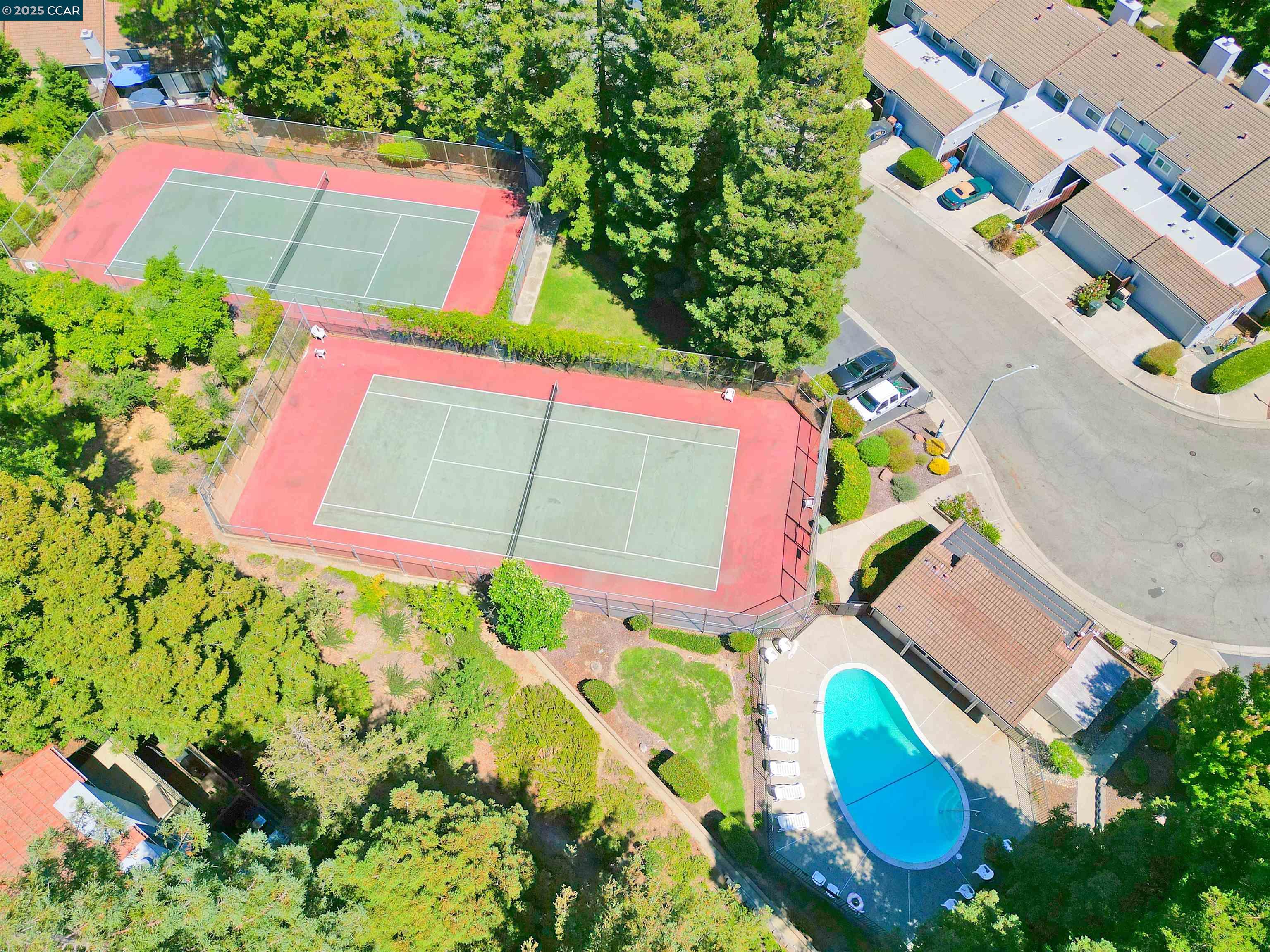 Martinez, California 94553, United States, 3 Bedrooms Bedrooms, ,3 BathroomsBathrooms,Residential,Active,193421