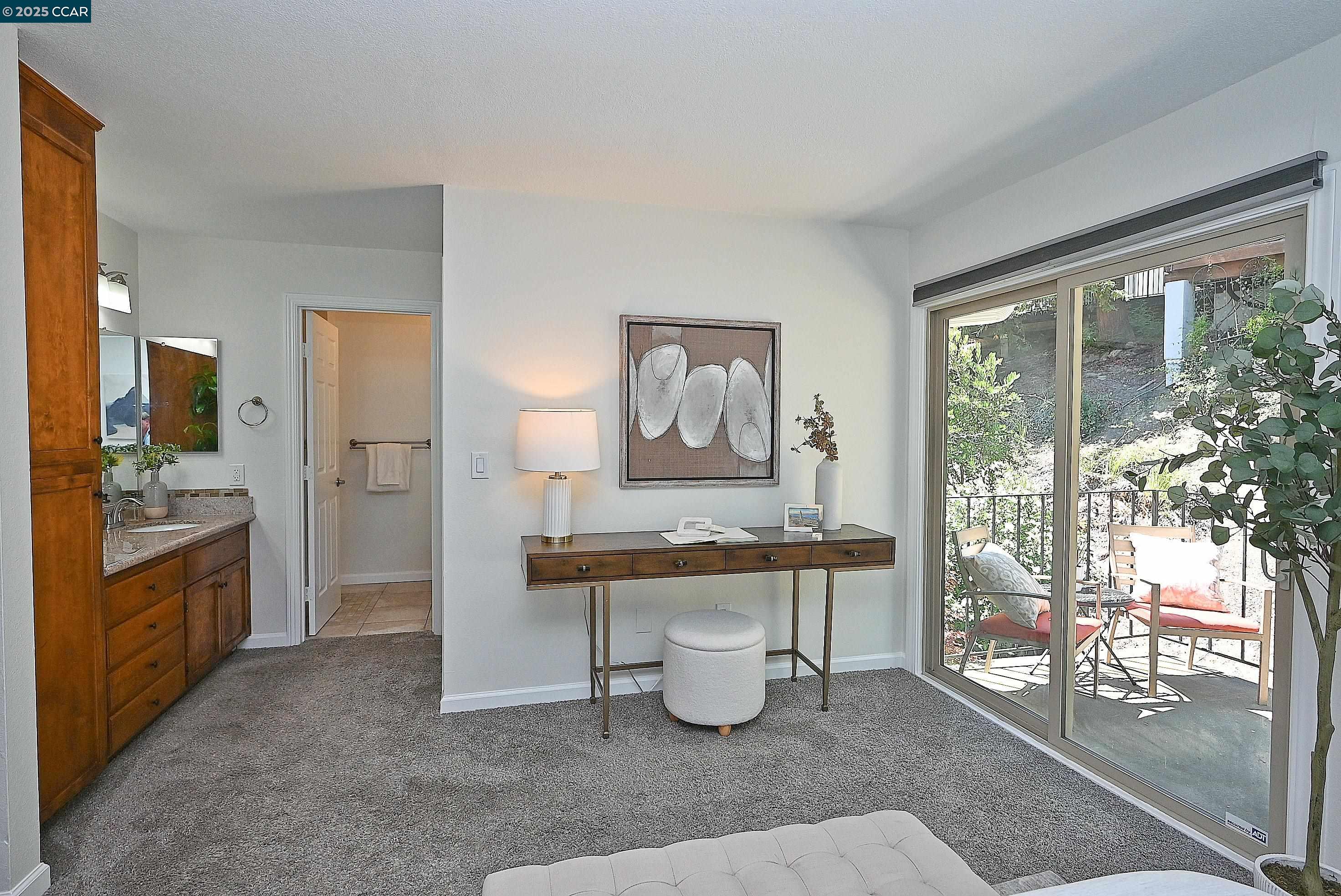 Martinez, California 94553, United States, 3 Bedrooms Bedrooms, ,3 BathroomsBathrooms,Residential,Active,193421