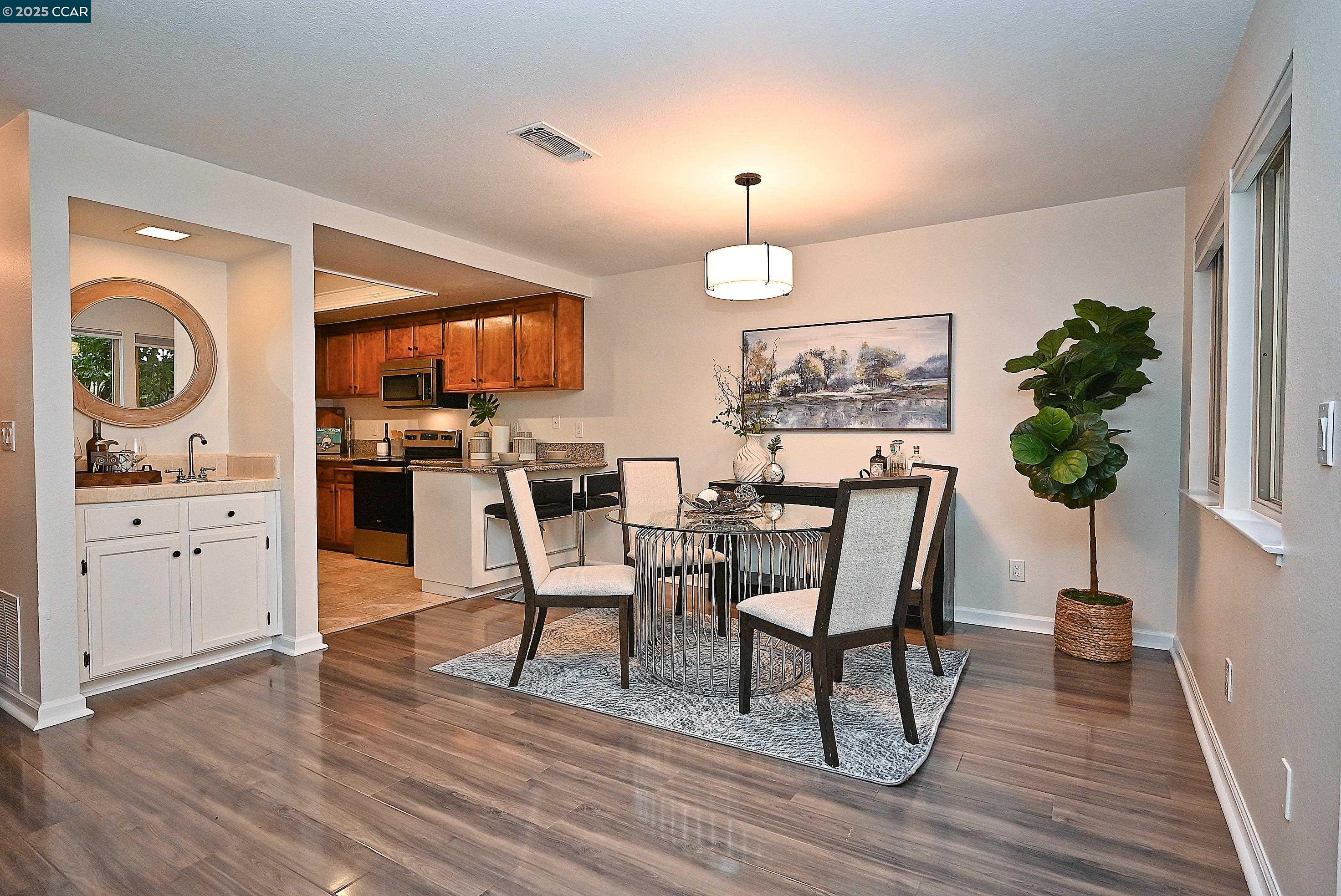 Martinez, California 94553, United States, 3 Bedrooms Bedrooms, ,3 BathroomsBathrooms,Residential,Active,193421