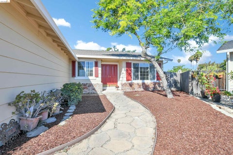 Photo of 2123 Camelia Ct, Pittsburg, CA 94565 (MLS # 41139578)