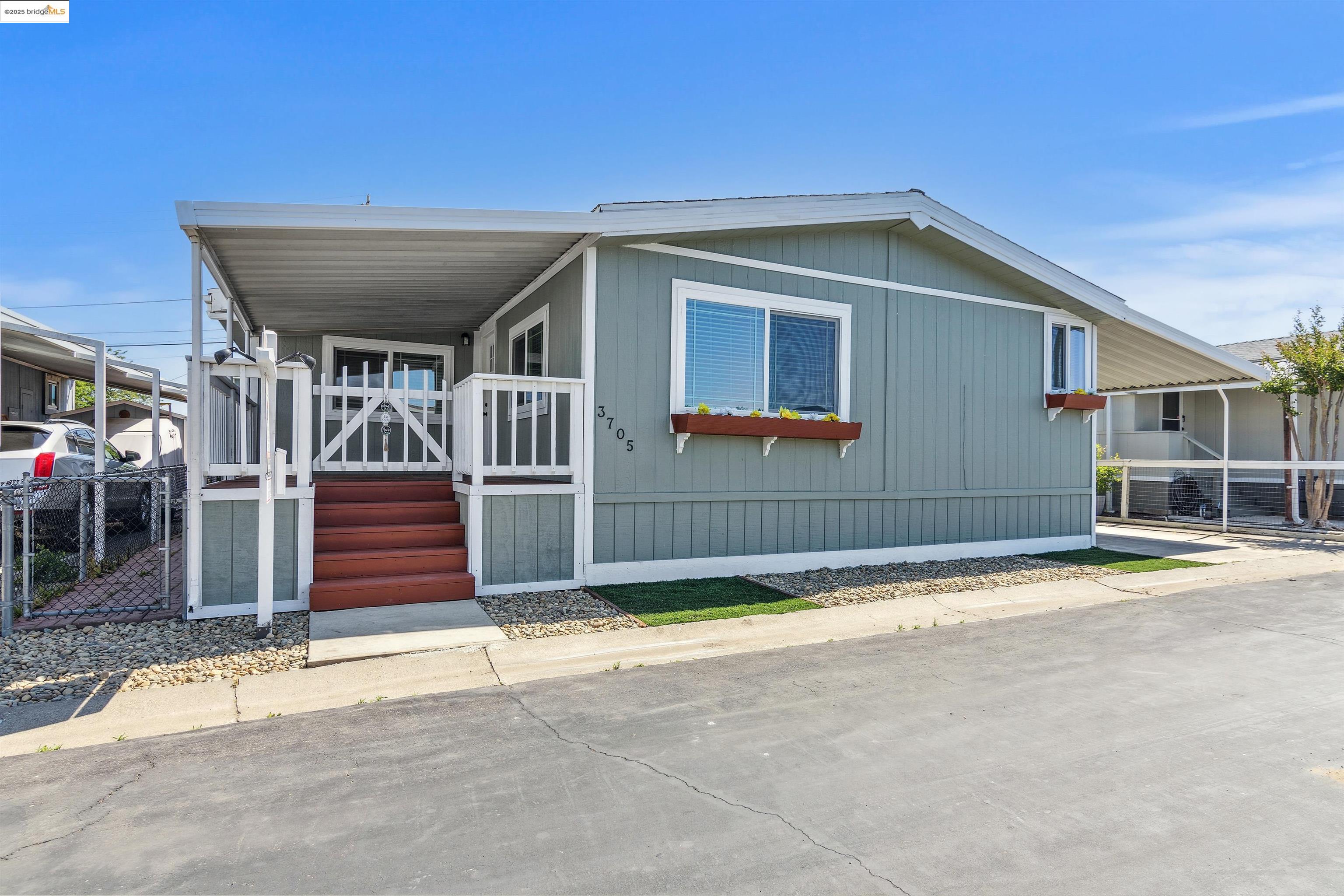 Listing image 4