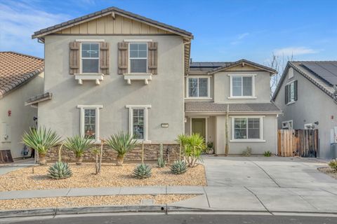 Photo of 337 Bougainvilla, Brentwood, CA 94513 (MLS # 41123294)