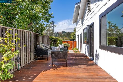 A home in Moraga