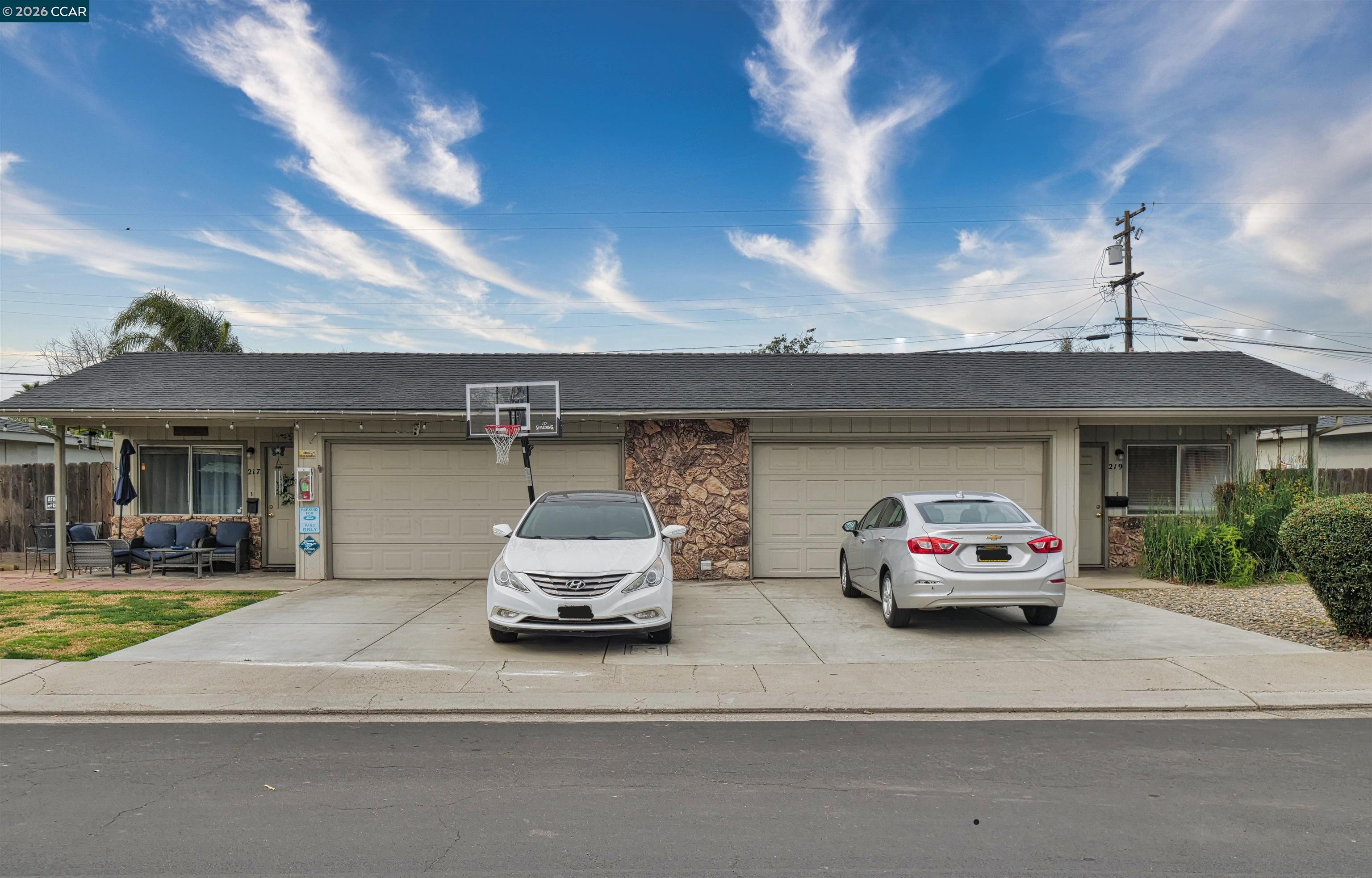Photo 1 of 15 — 219 Kingston Lane, Modesto, CA 95354