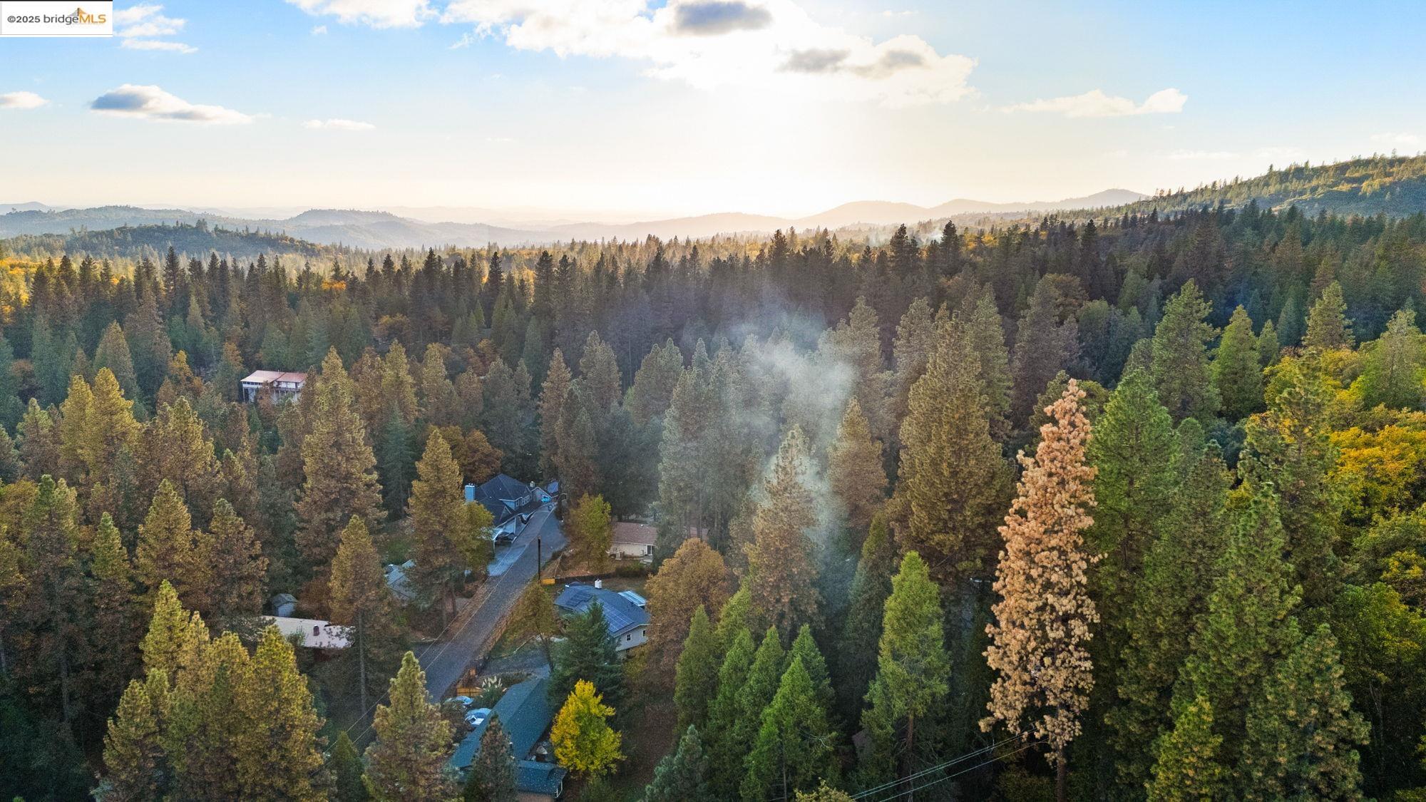 Twain Harte, California 95383, United States, 4 Bedrooms Bedrooms, ,3 BathroomsBathrooms,Residential,Active,240283