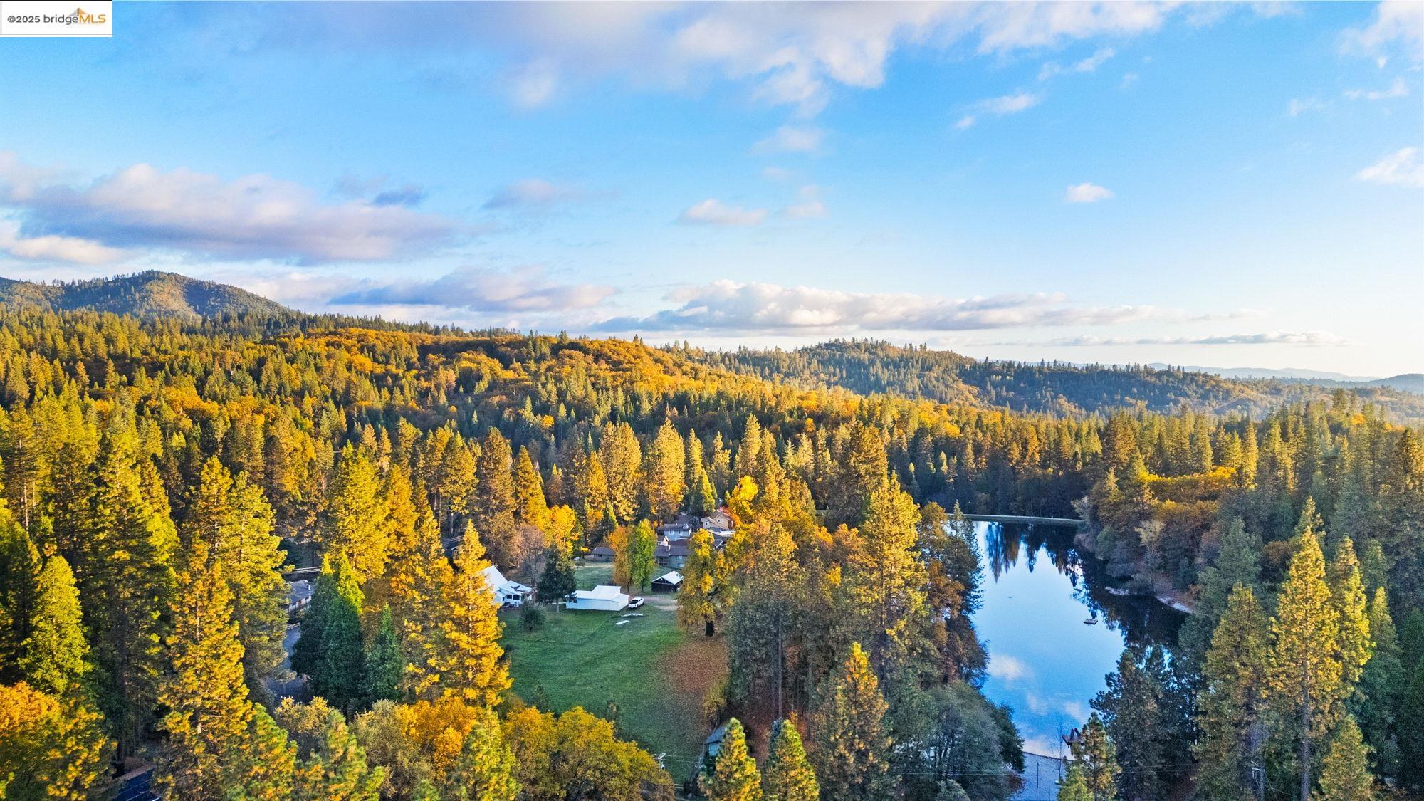 Twain Harte, California 95383, United States, 4 Bedrooms Bedrooms, ,3 BathroomsBathrooms,Residential,Active,240283